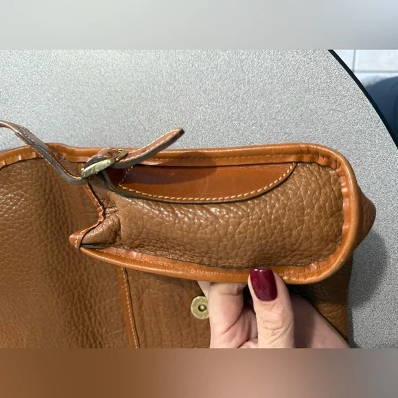 Vintage Carlos Falchi leather crossbody bag - Picture 8 of 14